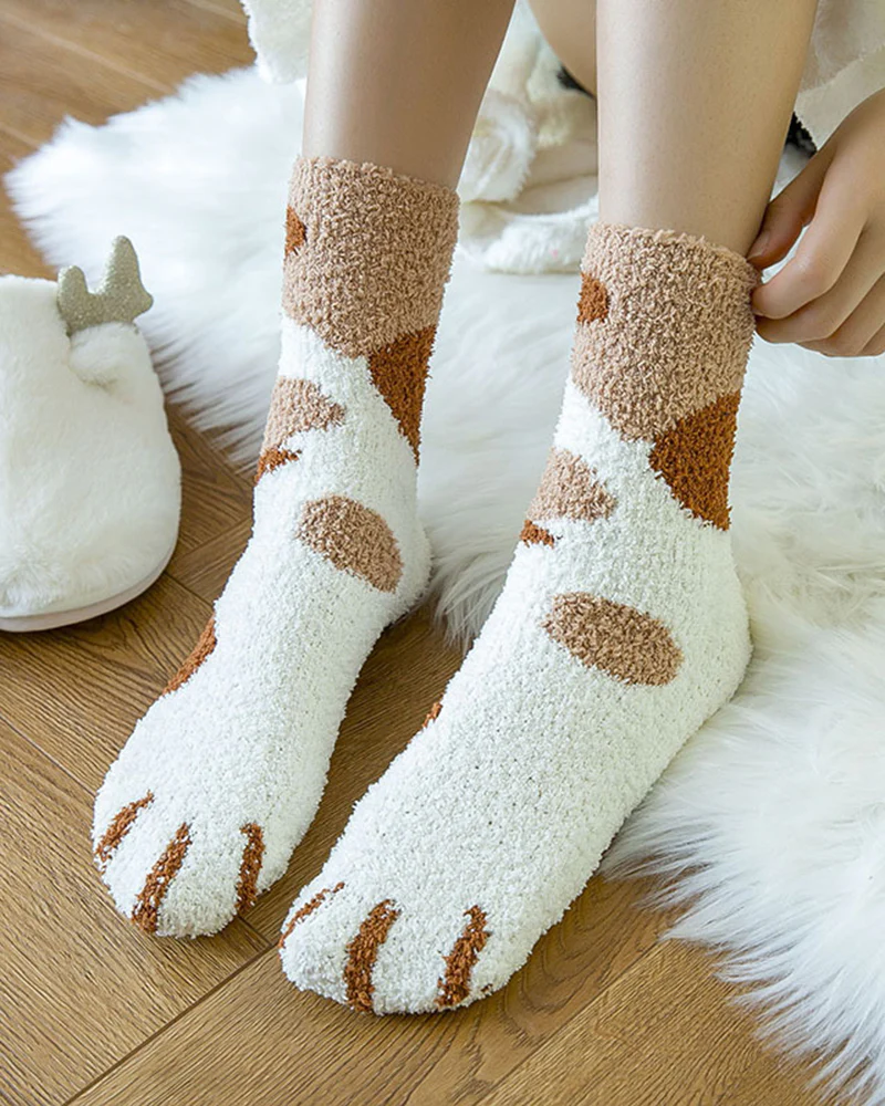 1Pair Fluffy Cozy Animal Stripe Fuzzy Socks - Image 7