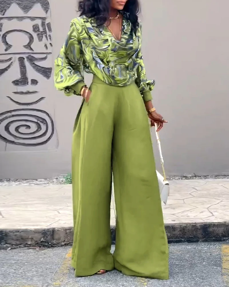 2 Pieces Outfit Abstract Print Cowl Neck Lantern Sleeve Stretchy Hem Crop Top and Casual Zipper Side Ruched Wide Leg Pants Set - Image 6