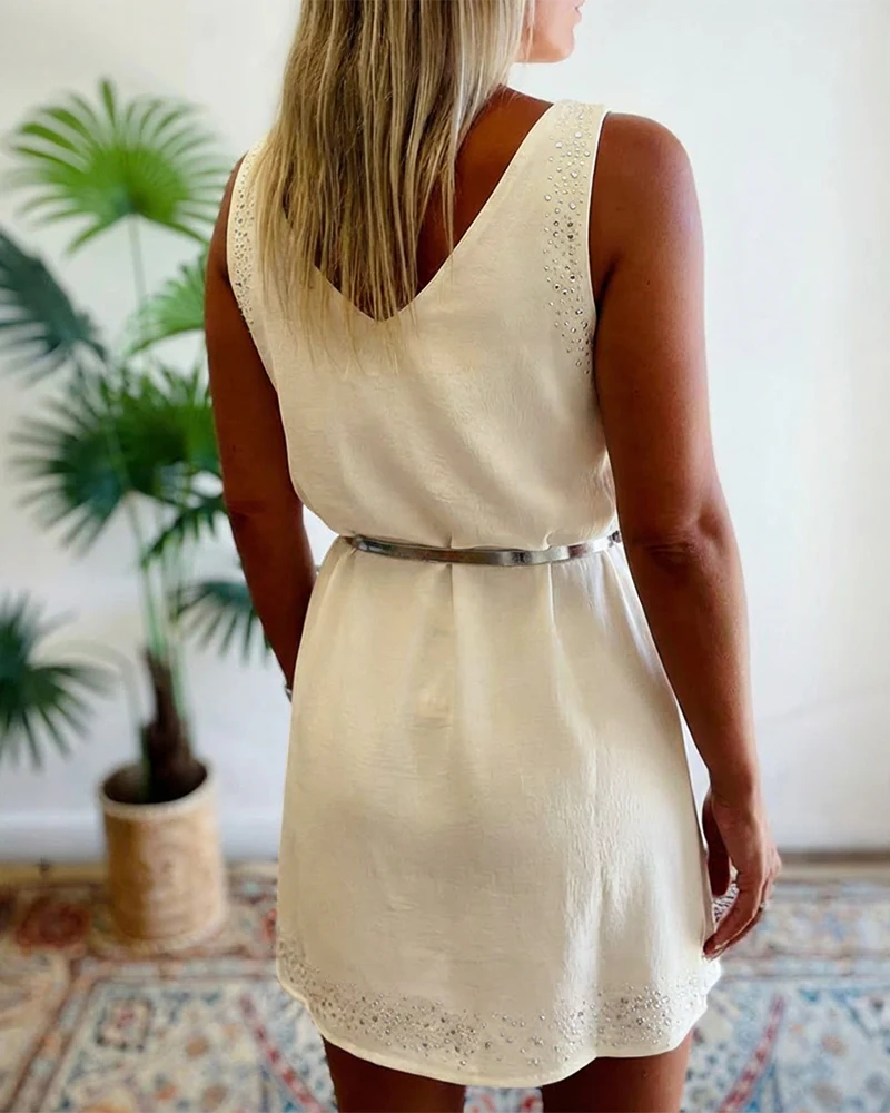 Rhinestone Decor V-Neck Sleeveless Dress Casual Backless Vacation Dress with Belt - Image 2